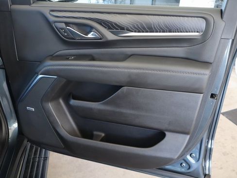 Used 2021 GMC Yukon Denali w/ Denali Premium Package image 55