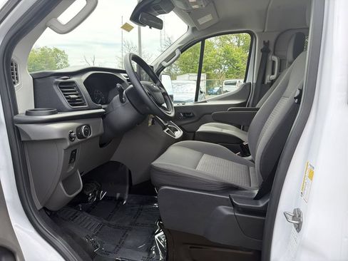 Used 2025 Ford Transit 350 XLT RWD image 12