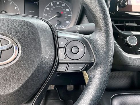 Used 2024 Toyota Corolla LE image 12