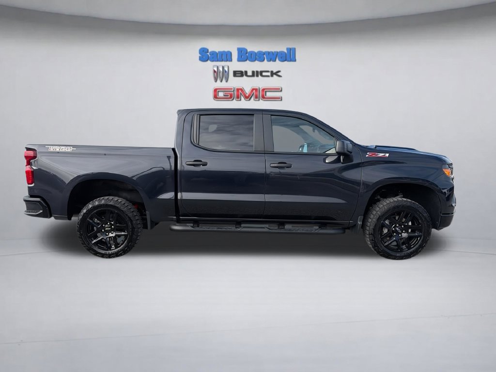 Used 2024 Chevrolet Silverado 1500 Custom Trail Boss AWD/4WD image 3