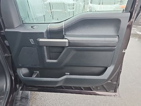 Used 2018 Ford F150 XLT w/ Equipment Group 302A Luxury image 10