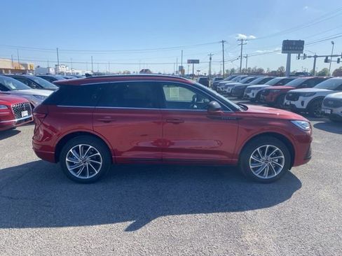New 2025 Lincoln Corsair Grand Touring AWD/4WD image 7