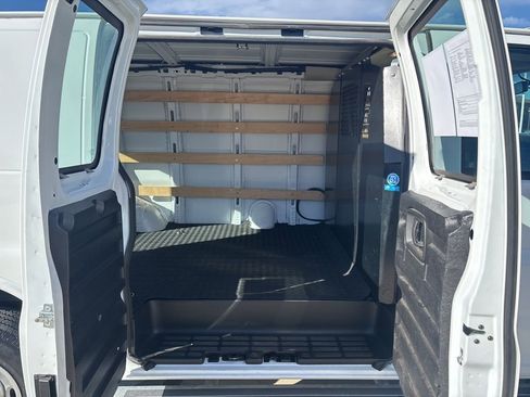 Used 2023 Chevrolet Express 2500 w/ Driver Convenience Package image 29