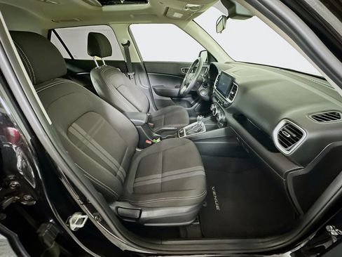 Used 2022 Hyundai Venue SEL w/ Cargo Package image 31