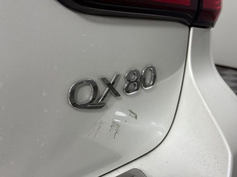Used 2023 INFINITI QX80 Premium Select w/ All-Season Package image 5