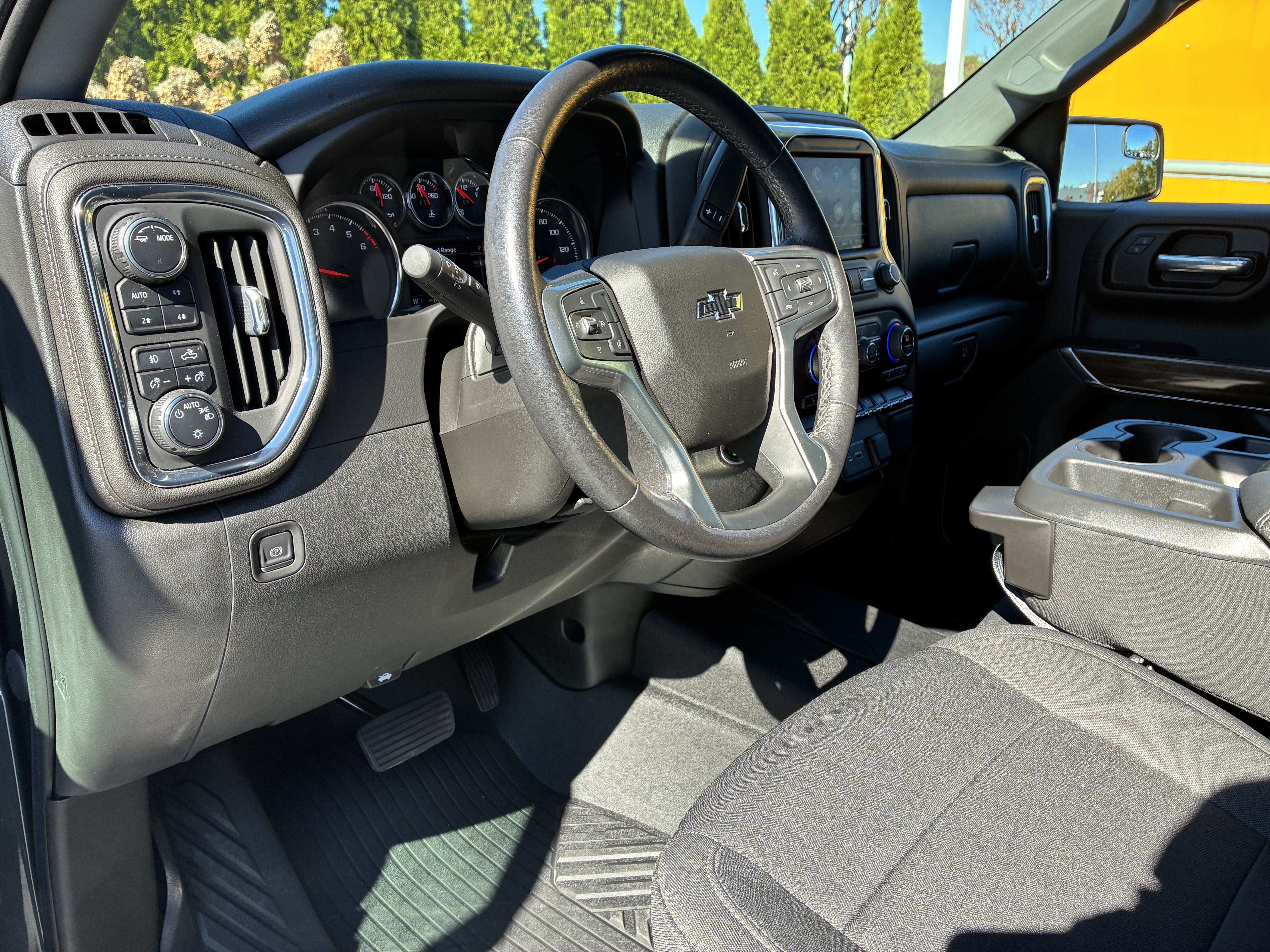 Used 2021 Chevrolet Silverado 1500 RST AWD/4WD image 23