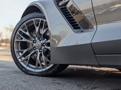 Used 2016 Chevrolet Corvette Z06 w/ 2LZ Preferred Equipment Group image 7