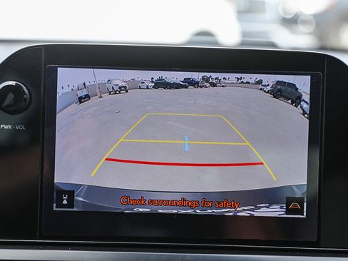 Used 2024 Lexus UX 250h FWD image 23