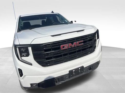 Used 2025 GMC Sierra 1500 Elevation AWD/4WD image 4