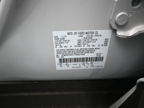 New 2026 Ford Explorer Active image 18