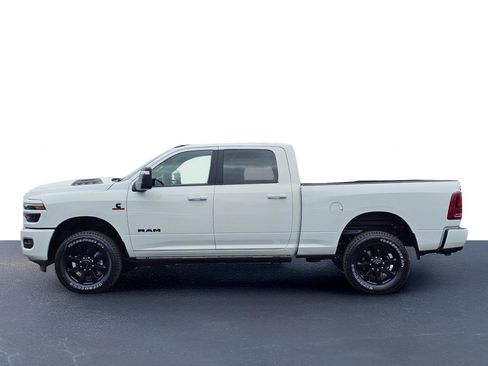 New 2026 RAM 2500 Laramie AWD/4WD image 16