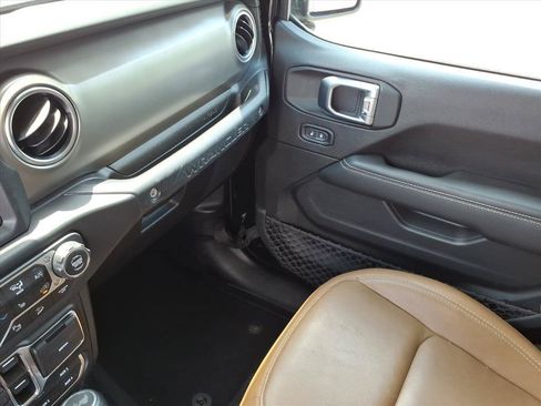 Used 2020 Jeep Wrangler Unlimited Rubicon AWD/4WD image 24