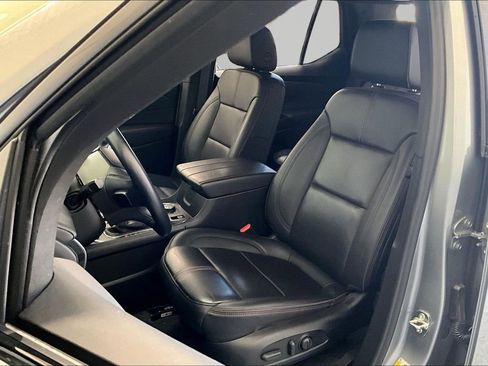 Used 2023 Chevrolet Traverse RS w/ LPO, Floor Liner Package image 21