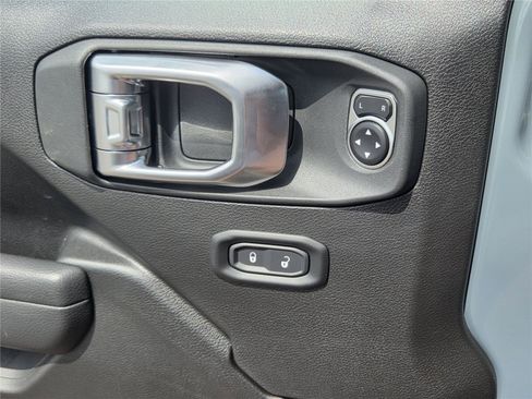 New 2025 Jeep Gladiator Sport AWD/4WD image 46