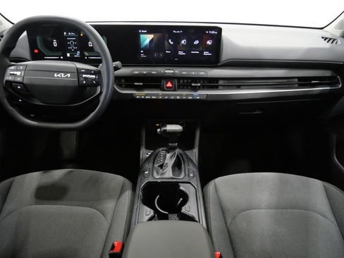 Used 2025 Kia K4 FWD image 10