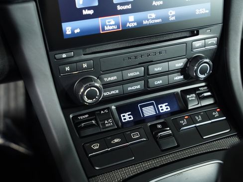 Used 2019 Porsche 911 GT2 RS image 54