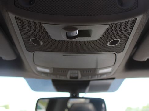 Used 2019 Ford F150 Lariat w/ Equipment Group 502A Luxury AWD/4WD image 43