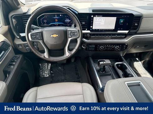 Used 2022 Chevrolet Silverado 1500 LTZ AWD/4WD image 29