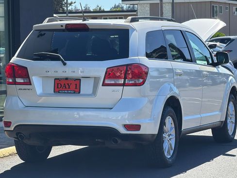 Used 2013 Dodge Journey SXT w/ Flexible Seating Group FWD image 5