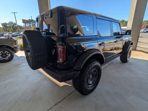 New 2025 Ford Bronco Badlands image 4