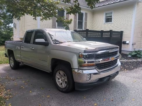 Used 2018 Chevrolet Silverado 1500 LT w/ All Star Edition AWD/4WD image 1