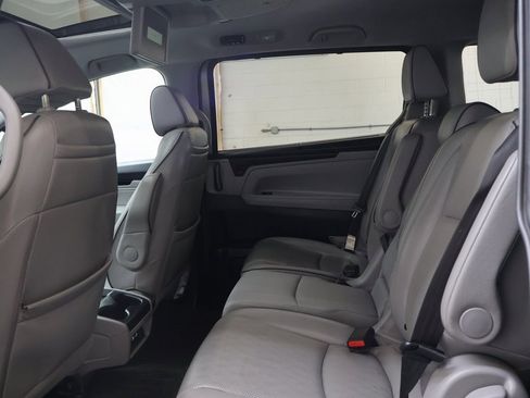 Used 2021 Honda Odyssey Elite image 16