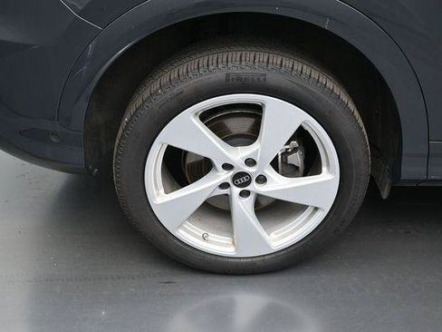 Used 2025 Audi Q5 Premium Plus w/ Premium Plus AWD/4WD image 9