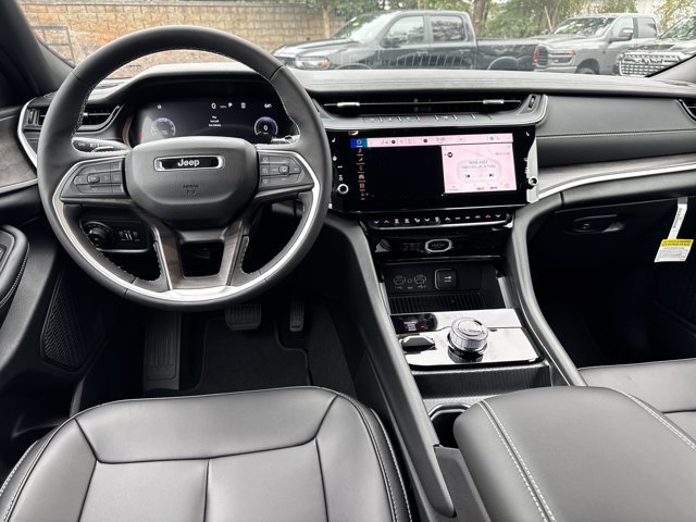 New 2027 Jeep Grand Cherokee Limited AWD/4WD image 21