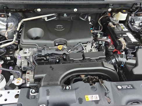 Used 2019 Toyota RAV4 XLE image 24