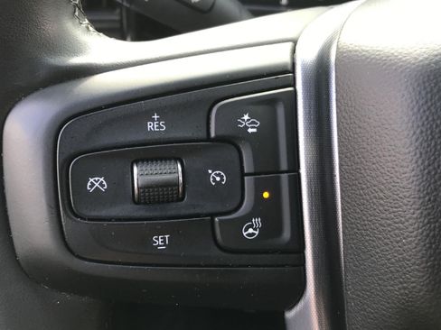 Used 2025 GMC Sierra 1500 SLT AWD/4WD image 32