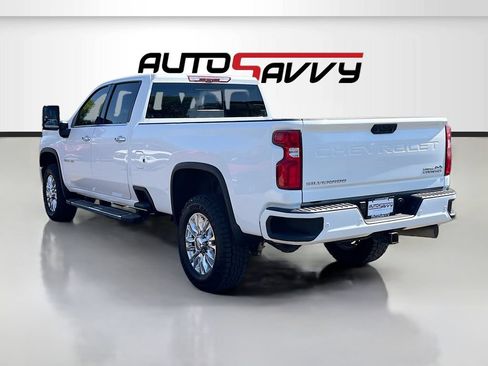 Used 2023 Chevrolet Silverado 3500 High Country w/ Technology Package AWD/4WD image 5