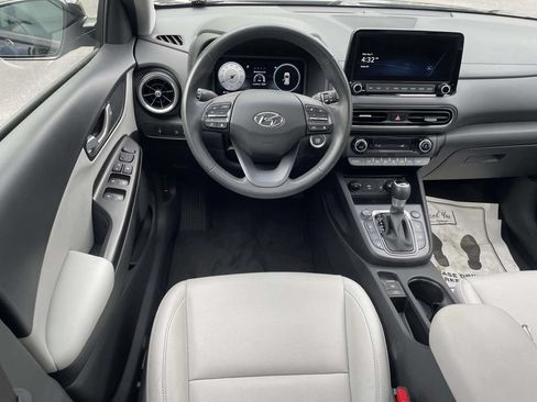 Used 2023 Hyundai Kona Limited FWD image 9