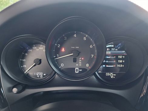 Used 2024 Porsche Macan w/ Premium Plus Package image 28