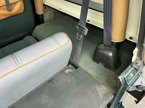 Used 1994 Jeep Wrangler S image 22