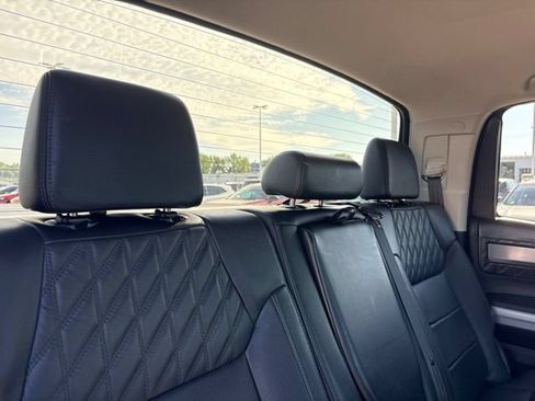 Used 2019 Toyota Tundra Platinum AWD/4WD image 40
