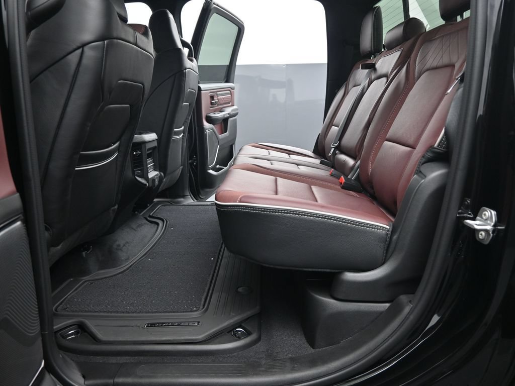 Used 2025 RAM 1500 Limited AWD/4WD image 15