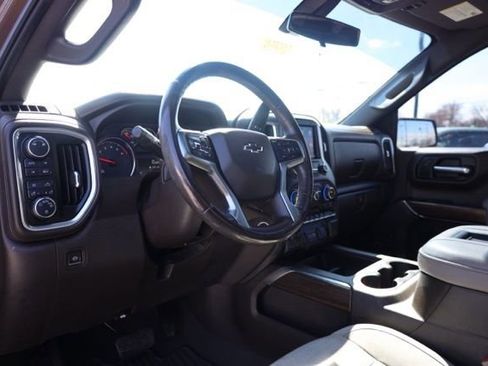 Used 2019 Chevrolet Silverado 1500 RST w/ All-Star Edition image 17