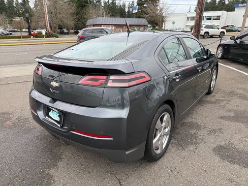 Used 2013 Chevrolet Volt Premium w/ Premium Trim Package image 6