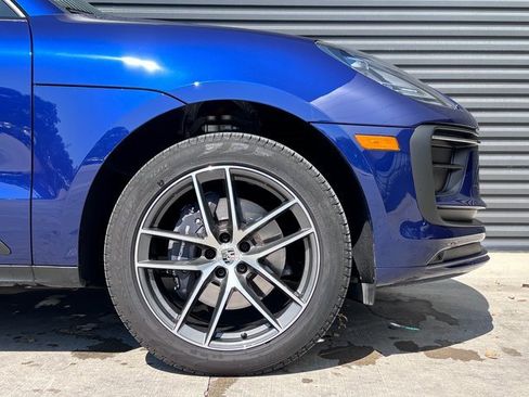 Certified 2026 Porsche Macan image 11