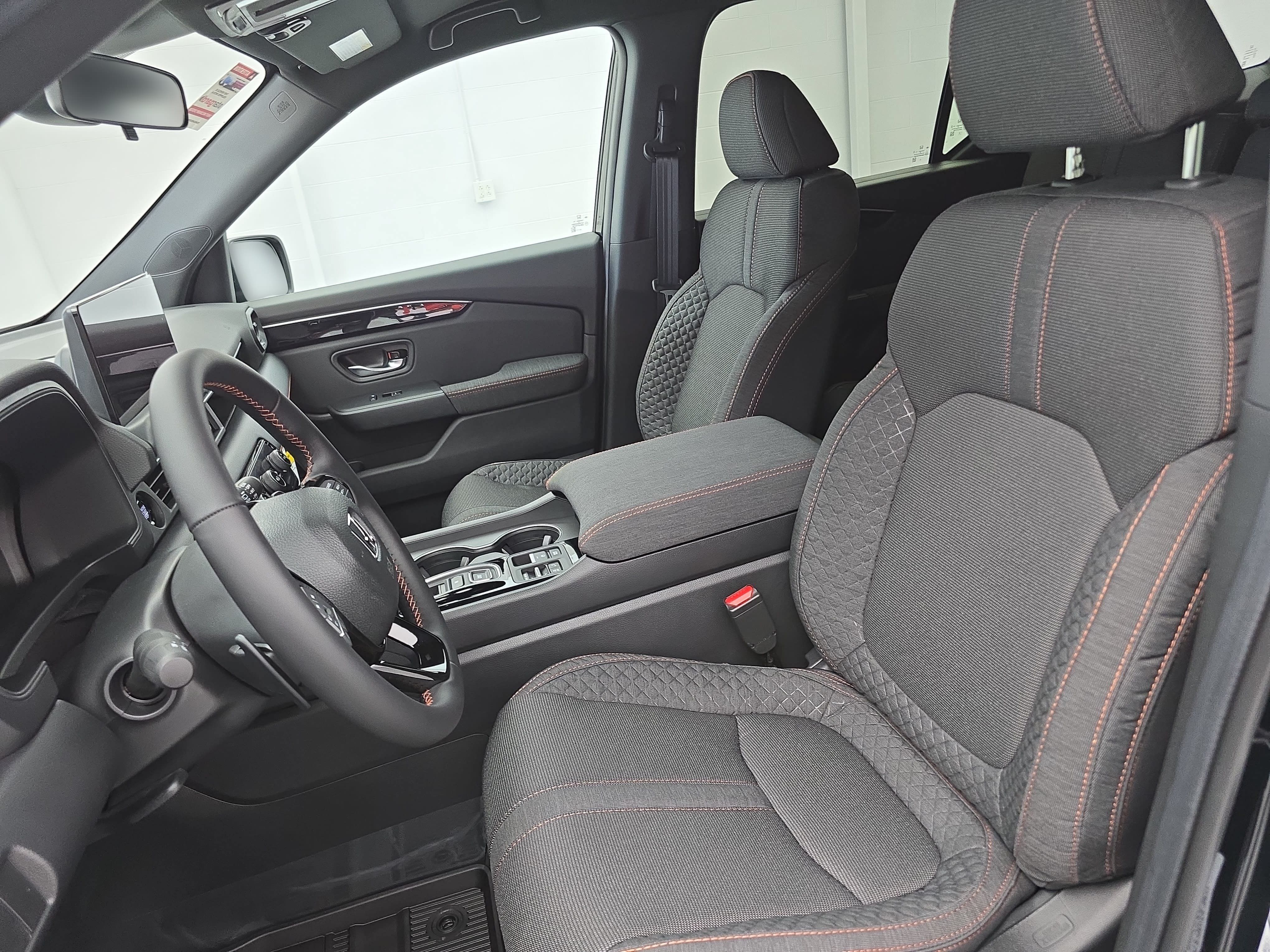 New 2026 Honda Pilot Sport image 16