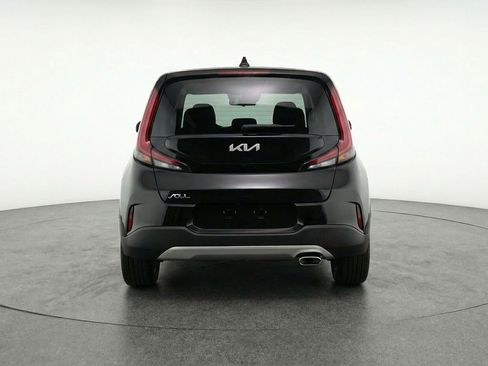 Used 2025 Kia Soul LX w/ LX Technology Package image 7