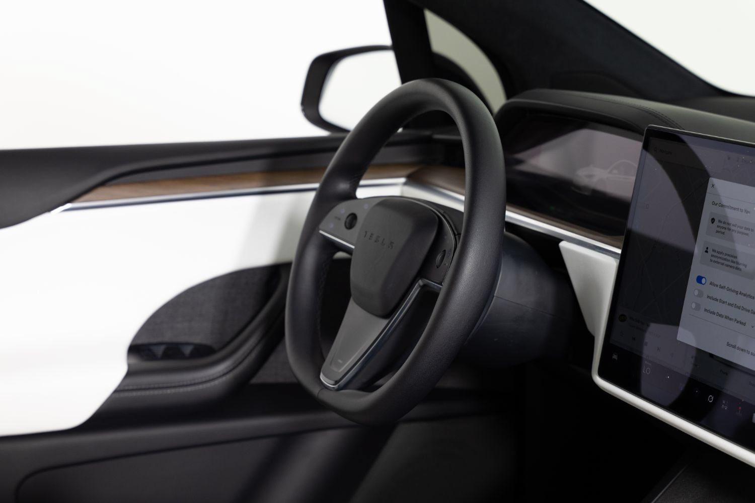 Used 2023 Tesla Model X AWD/4WD image 28