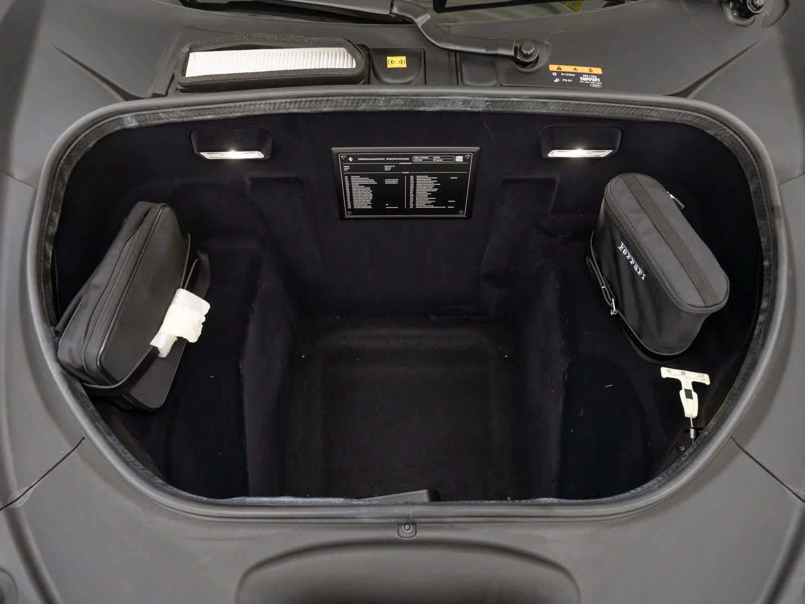 Used 2022 Ferrari F8 Tributo RWD image 31
