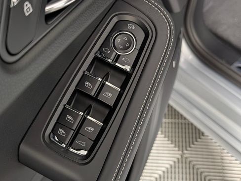 New 2026 Porsche Macan GTS AWD/4WD image 27