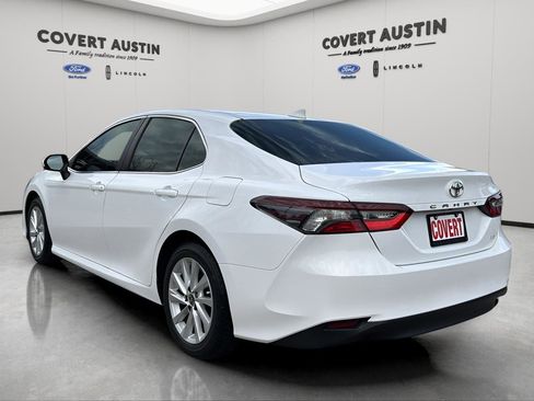 Used 2024 Toyota Camry LE image 3