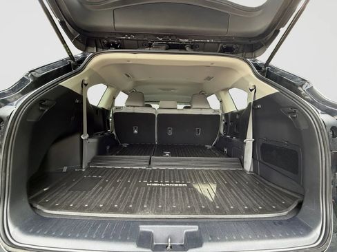 Used 2021 Toyota Highlander L AWD/4WD image 17
