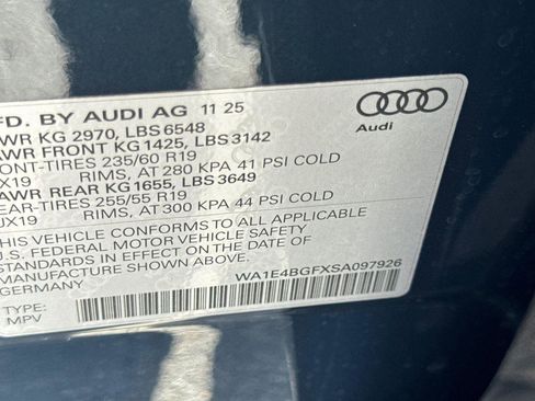 New 2025 Audi Q6 e-tron Premium Plus image 28