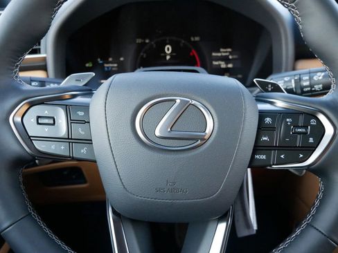 New 2026 Lexus LX 600 4WD w/ Premium Package image 19