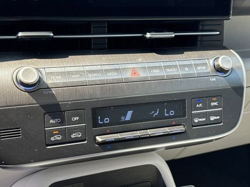 Used 2025 Hyundai Kona SEL AWD/4WD image 23