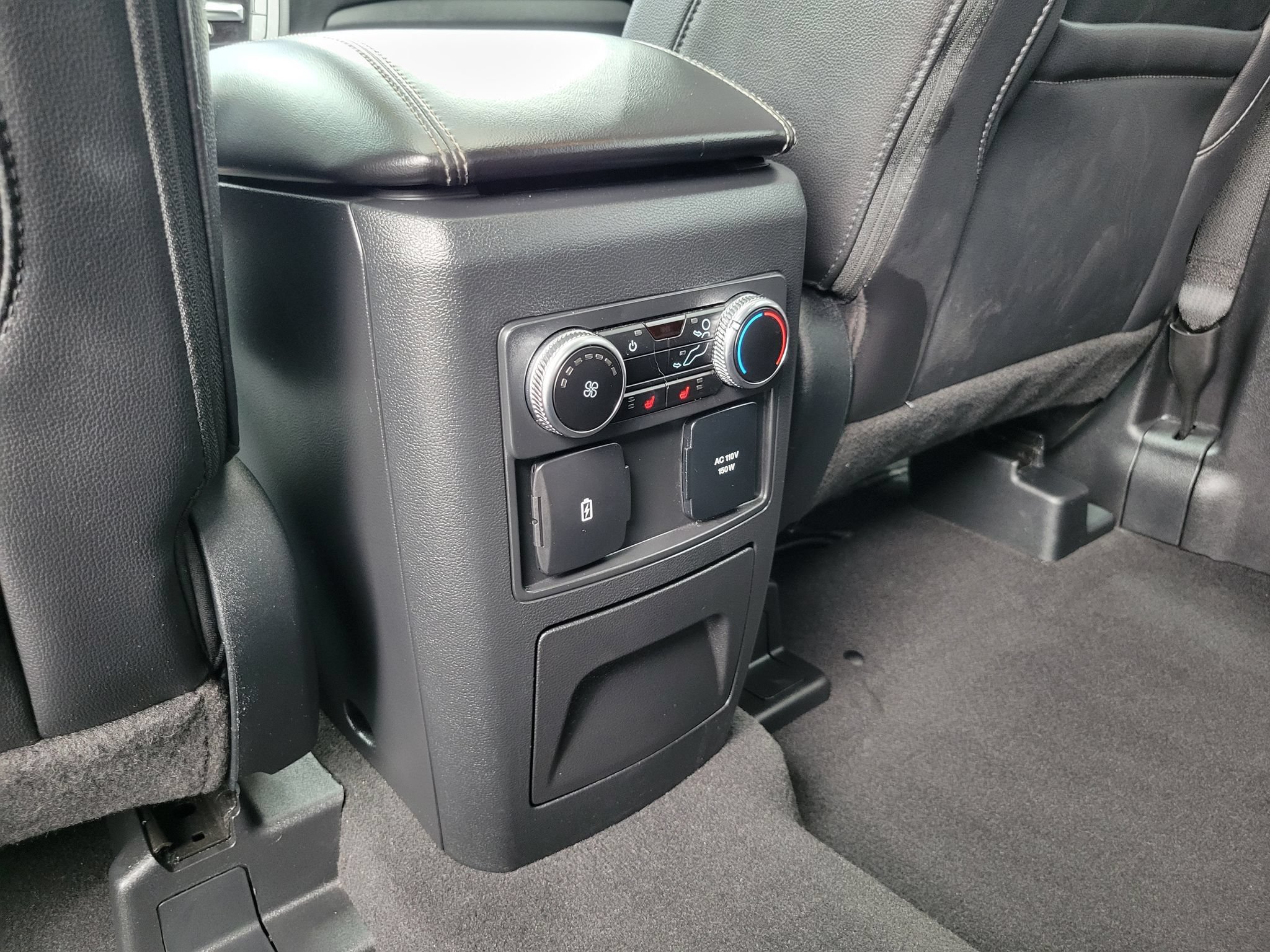Certified 2023 Ford Explorer Limited w/ Limited Technology Package AWD/4WD image 29